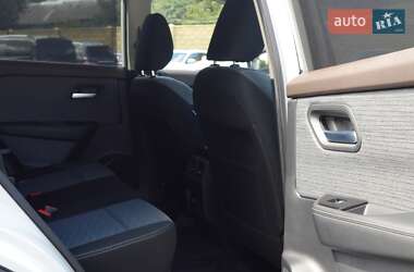 Позашляховик / Кросовер Nissan X-Trail 2023 в 