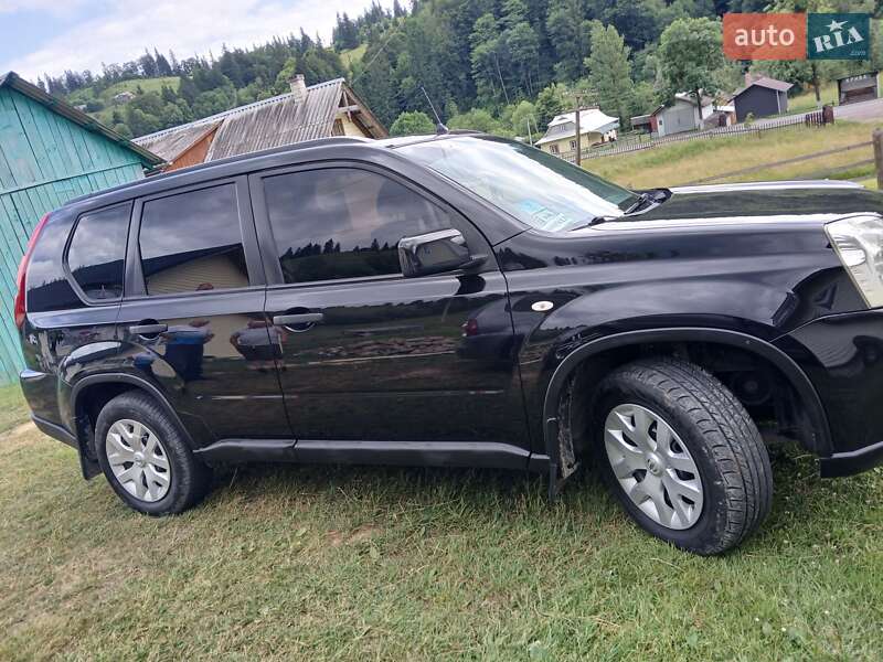 Позашляховик / Кросовер Nissan X-Trail 2007 в Верховині