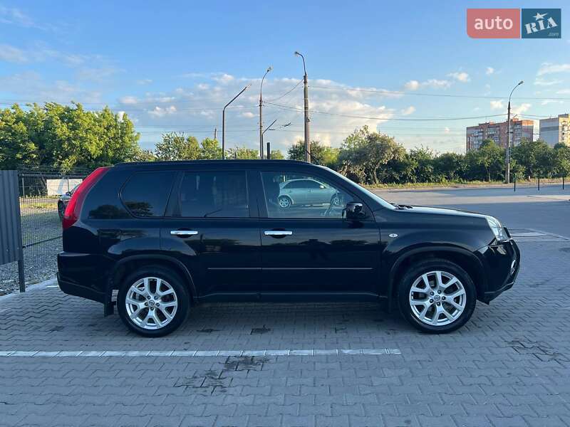 Позашляховик / Кросовер Nissan X-Trail 2011 в Хмельницькому