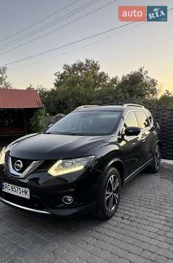 Внедорожник / Кроссовер Nissan X-Trail 2015 в Луцке
