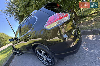 Позашляховик / Кросовер Nissan X-Trail 2016 в 