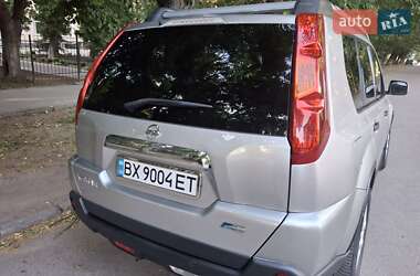Внедорожник / Кроссовер Nissan X-Trail 2010 в 