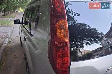 Внедорожник / Кроссовер Nissan X-Trail 2010 в 