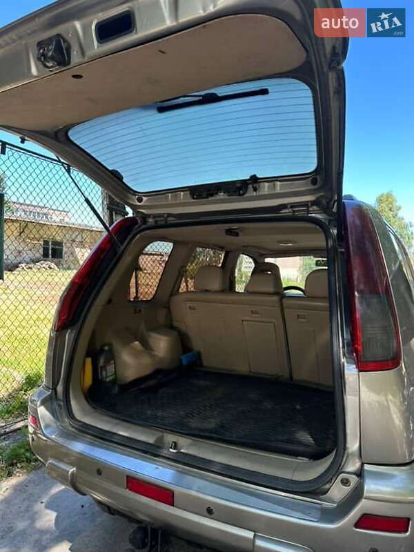 Позашляховик / Кросовер Nissan X-Trail 2003 в Звягелі