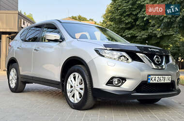 Позашляховик / Кросовер Nissan X-Trail 2016 в 
