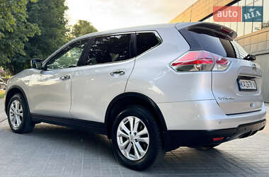 Позашляховик / Кросовер Nissan X-Trail 2016 в 
