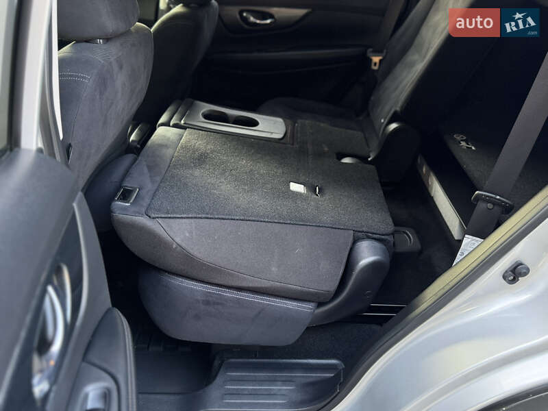 Позашляховик / Кросовер Nissan X-Trail 2016 в Кропивницькому