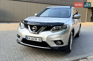 Позашляховик / Кросовер Nissan X-Trail 2016 в 
