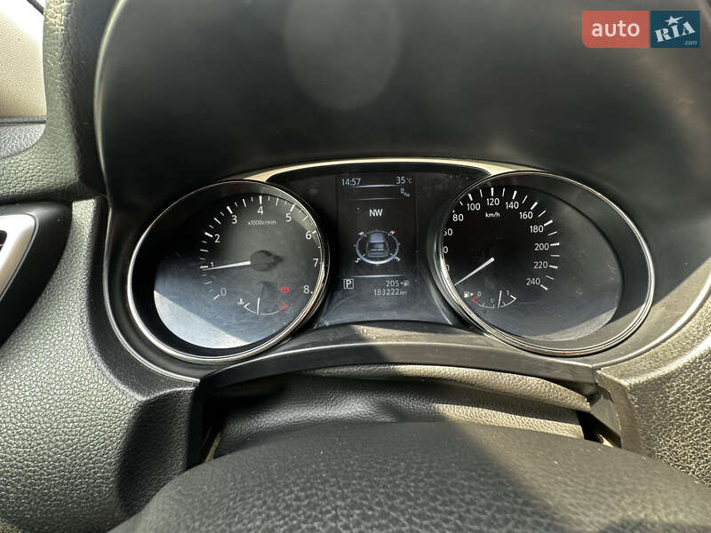 Позашляховик / Кросовер Nissan X-Trail 2016 в Бершаді