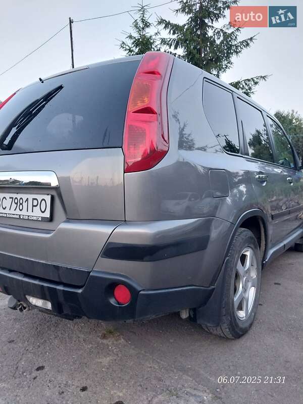 Внедорожник / Кроссовер Nissan X-Trail 2008 в Бориславе