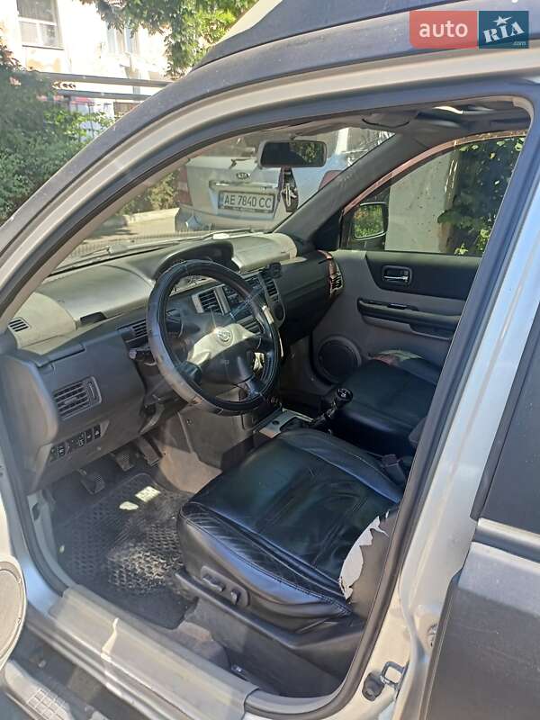 Внедорожник / Кроссовер Nissan X-Trail 2004 в Николаевке фото 8 Внедорожник / Кроссовер Nissan X-Trail 2004 в Николаевке