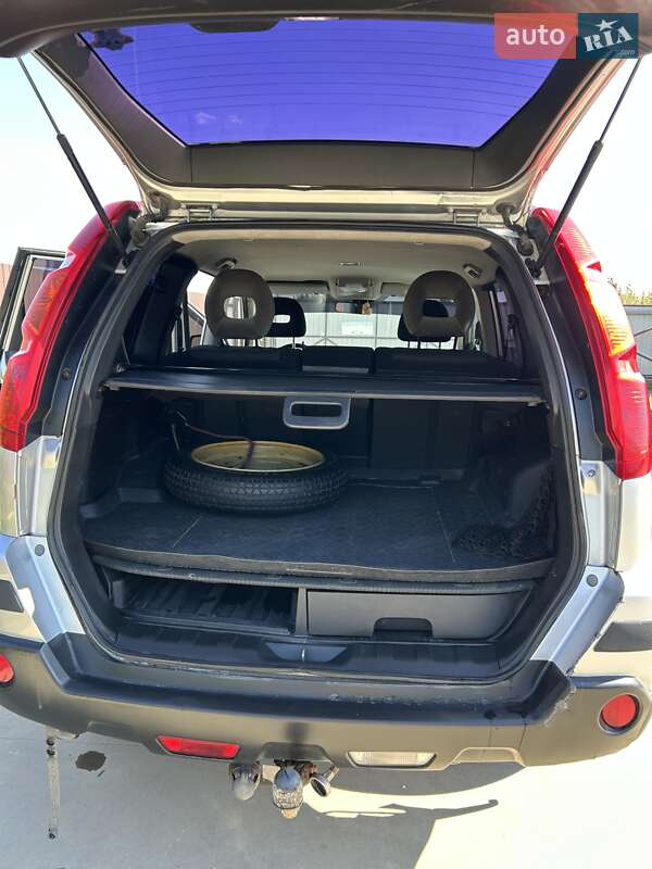Внедорожник / Кроссовер Nissan X-Trail 2008 в Киеве