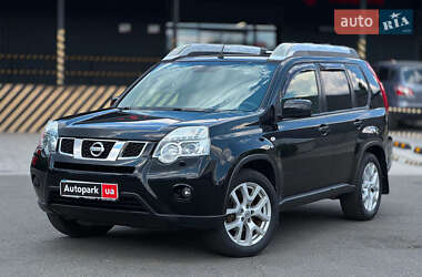 Позашляховик / Кросовер Nissan X-Trail 2011 в Києві