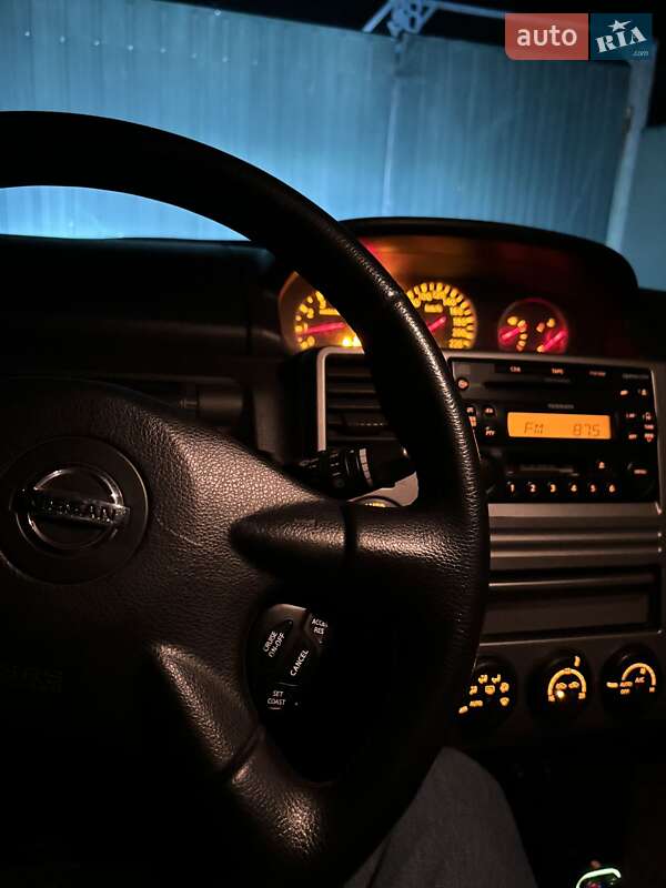 Позашляховик / Кросовер Nissan X-Trail 2006 в Чернігові
