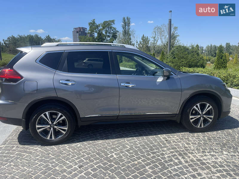 Внедорожник / Кроссовер Nissan X-Trail 2020 в Днепре