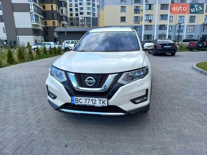 Внедорожник / Кроссовер Nissan X-Trail 2018 в Львове