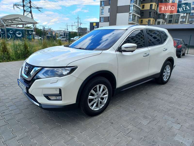 Внедорожник / Кроссовер Nissan X-Trail 2018 в Львове