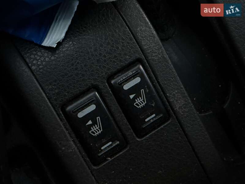 Внедорожник / Кроссовер Nissan X-Trail 2003 в Киеве фото 24 Внедорожник / Кроссовер Nissan X-Trail 2003 в Киеве