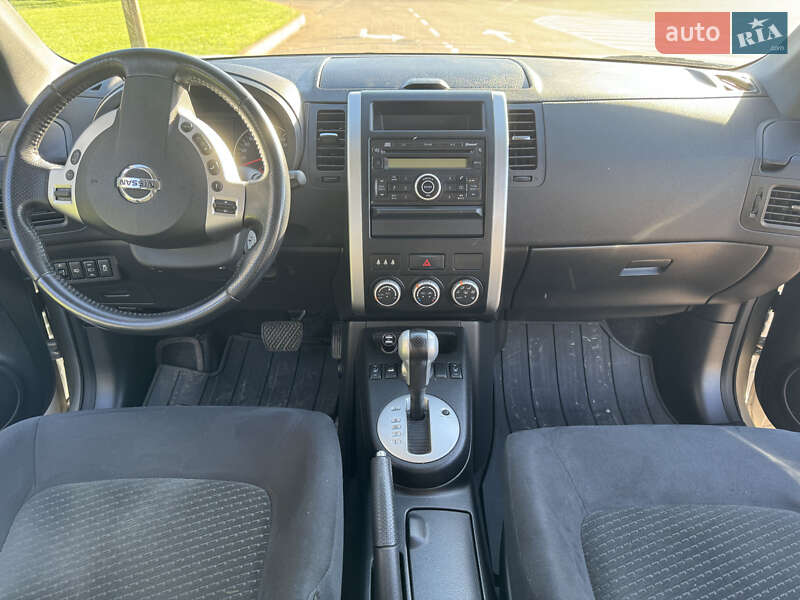 Позашляховик / Кросовер Nissan X-Trail 2011 в Києві