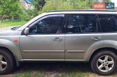 Внедорожник / Кроссовер Nissan X-Trail 2002 в 