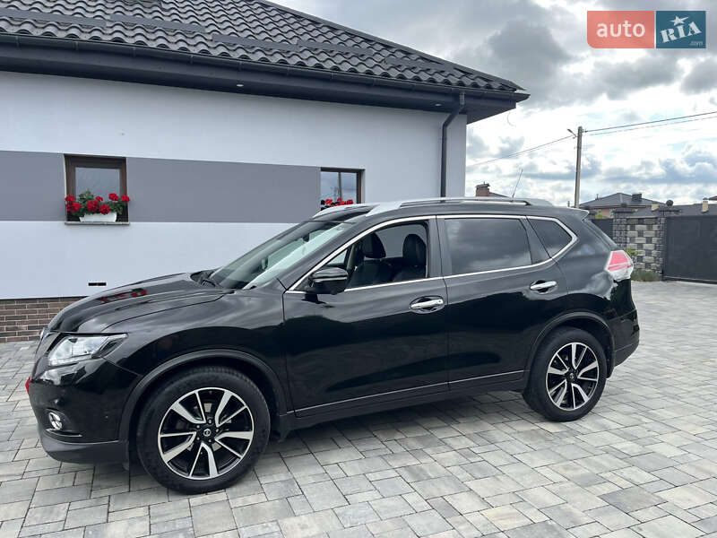 Внедорожник / Кроссовер Nissan X-Trail 2015 в Ровно