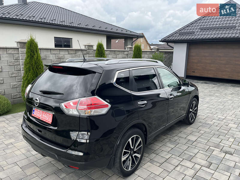 Внедорожник / Кроссовер Nissan X-Trail 2015 в Ровно