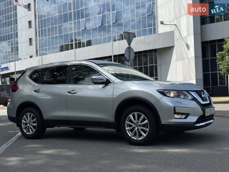 Внедорожник / Кроссовер Nissan X-Trail 2018 в Киеве