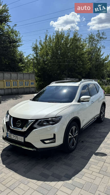 Внедорожник / Кроссовер Nissan X-Trail 2020 в 