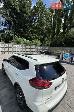 Внедорожник / Кроссовер Nissan X-Trail 2020 в 
