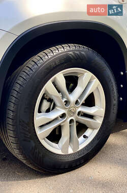 Внедорожник / Кроссовер Nissan X-Trail 2014 в 