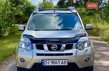 Внедорожник / Кроссовер Nissan X-Trail 2014 в 