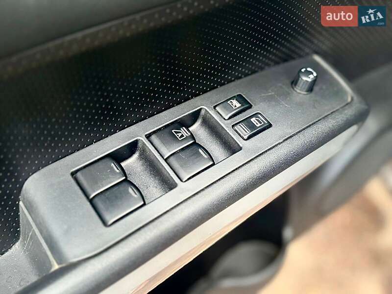 Позашляховик / Кросовер Nissan X-Trail 2012 в Білій Церкві