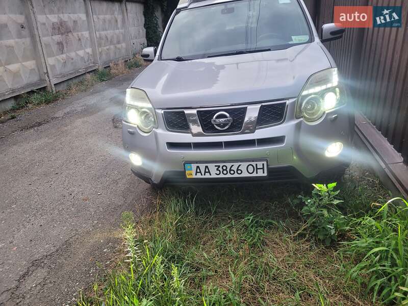 Внедорожник / Кроссовер Nissan X-Trail 2011 в Киеве