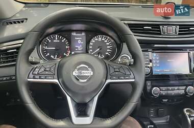 Позашляховик / Кросовер Nissan X-Trail 2017 в Миколаєві