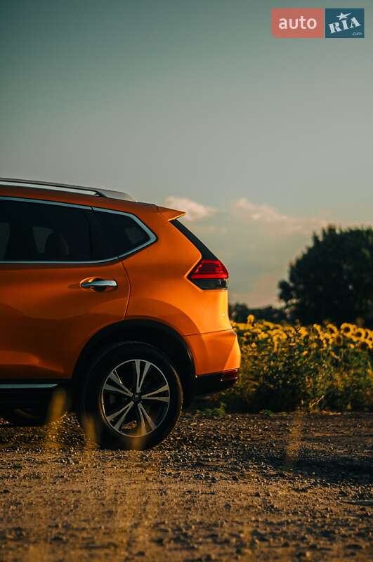 Позашляховик / Кросовер Nissan X-Trail 2018 в Києві