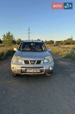 Внедорожник / Кроссовер Nissan X-Trail 2004 в Изюме