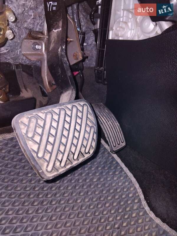 Внедорожник / Кроссовер Nissan X-Trail 2013 в Чернигове фото 8 Внедорожник / Кроссовер Nissan X-Trail 2013 в Чернигове