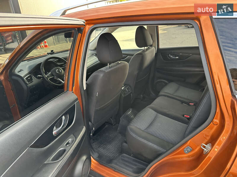 Позашляховик / Кросовер Nissan X-Trail 2018 в Львові