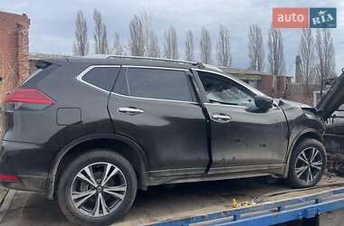Внедорожник / Кроссовер Nissan X-Trail 2017 в Краматорске