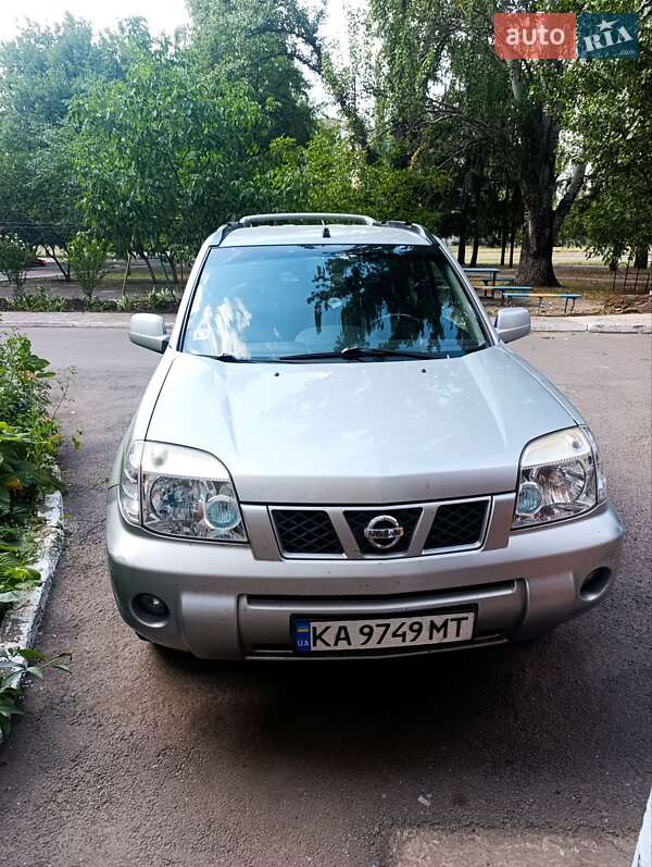 Nissan X-Trail 2004