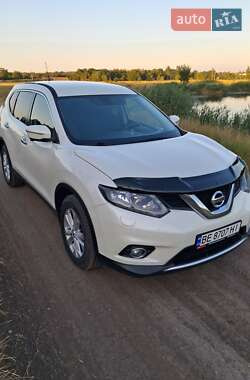 Внедорожник / Кроссовер Nissan X-Trail 2016 в 