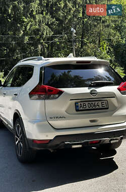 Внедорожник / Кроссовер Nissan X-Trail 2017 в 