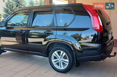 Позашляховик / Кросовер Nissan X-Trail 2011 в Харкові