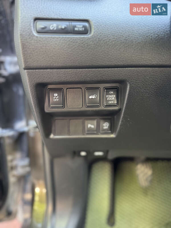 Позашляховик / Кросовер Nissan X-Trail 2016 в Тернополі