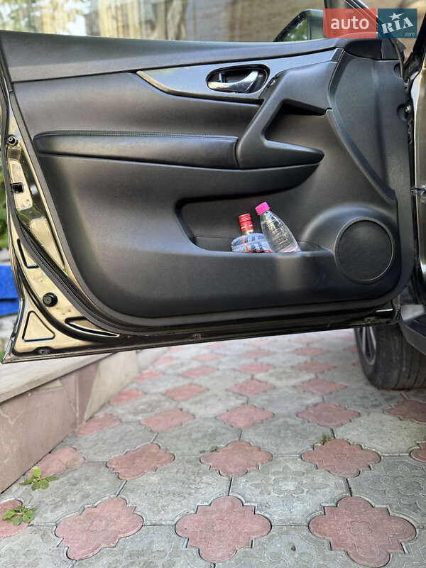 Позашляховик / Кросовер Nissan X-Trail 2016 в Тернополі