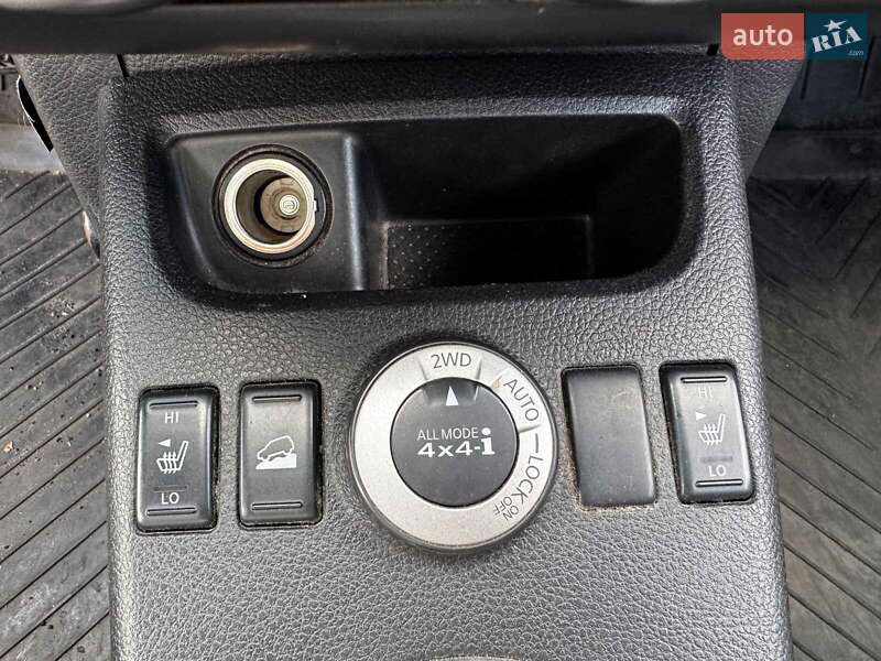 Позашляховик / Кросовер Nissan X-Trail 2008 в Києві