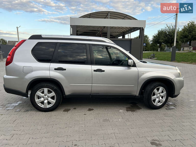 Внедорожник / Кроссовер Nissan X-Trail 2010 в Ярмолинцах