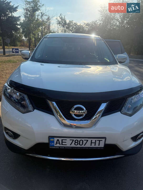 Позашляховик / Кросовер Nissan X-Trail 2016 в Кривому Розі