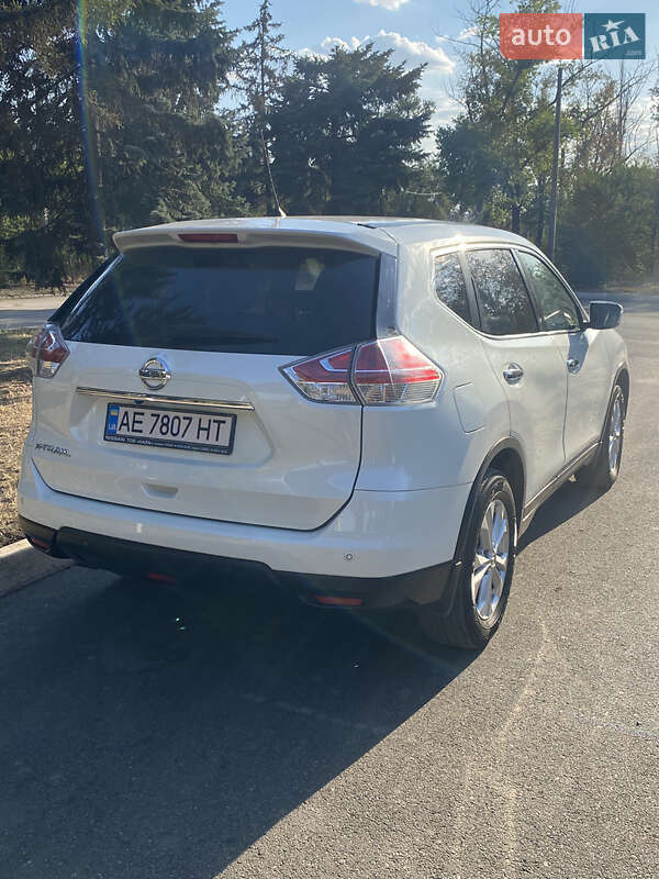 Позашляховик / Кросовер Nissan X-Trail 2016 в Кривому Розі