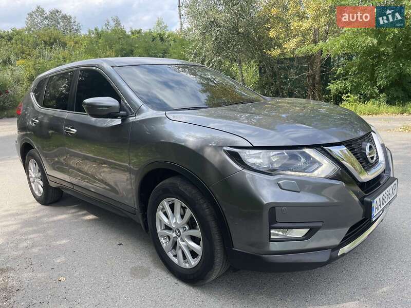Внедорожник / Кроссовер Nissan X-Trail 2019 в 